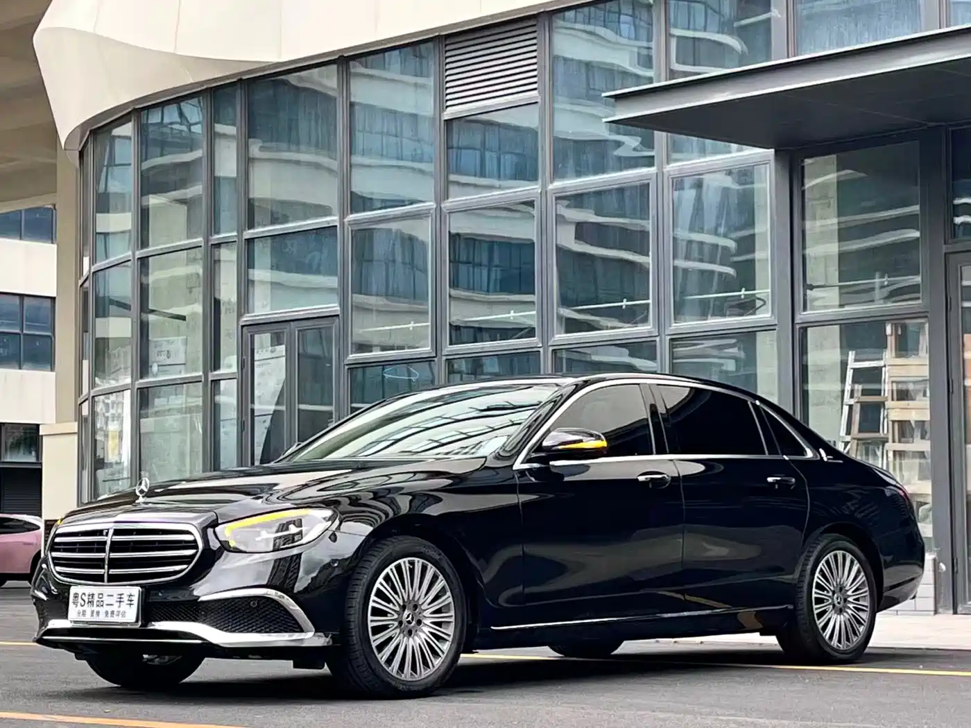 MERCEDES-BENZ E-CLASS