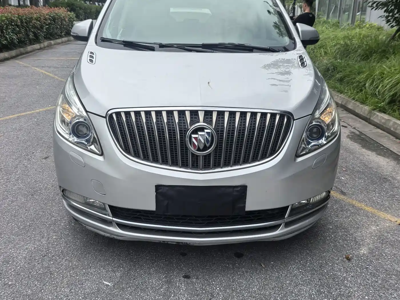 Фото 2 - Buick GL8