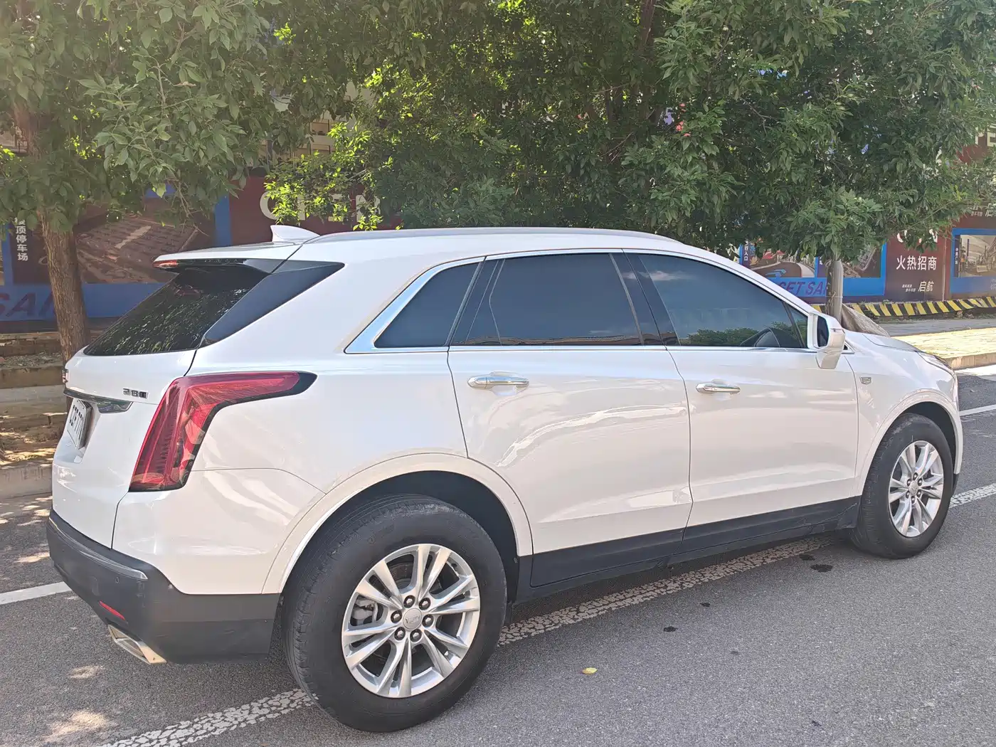 Фото 9 - Cadillac XT5