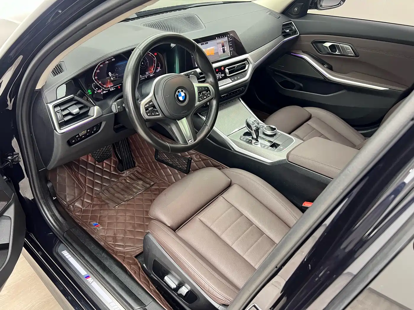 BMW 3 Series 2021 325i M Sport Night Edition фото 7