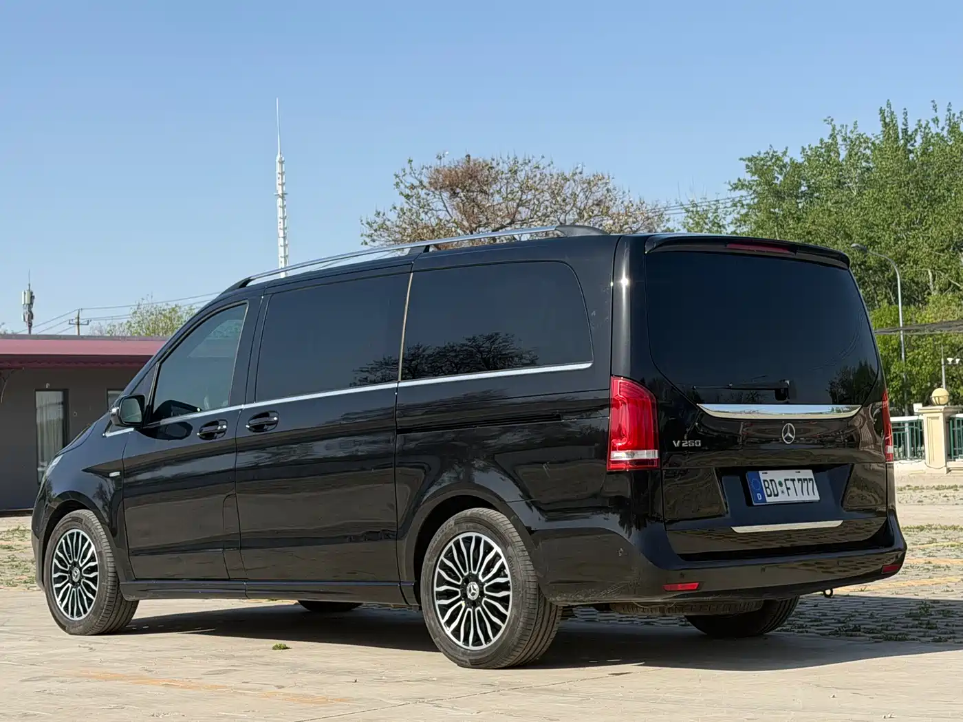 Mercedes-Benz V-Class 2018 V 260 Premium Edition China VI фото 4