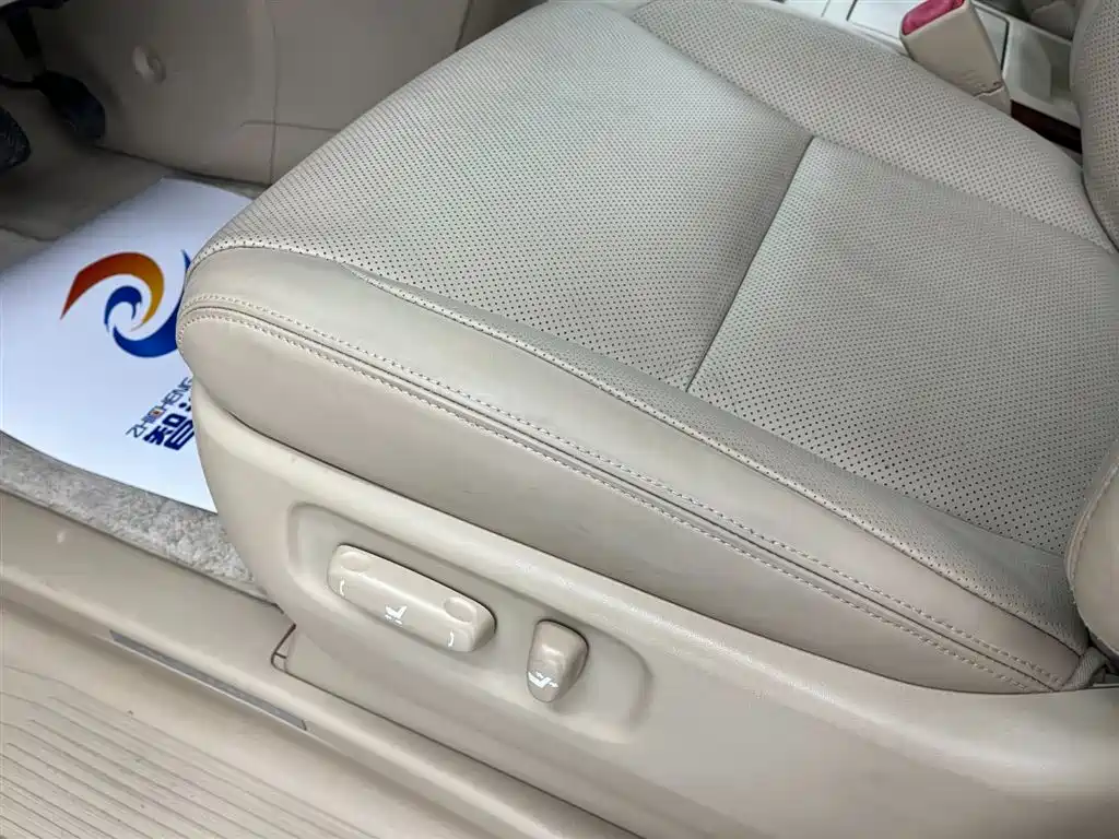 Toyota Alphard 2011 3.5L Luxury Edition фото 13