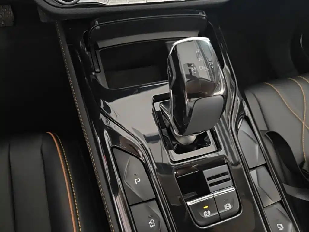 Besturn Bestune T77 2024 2023 1.5T Automatic Luxury