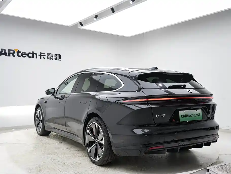 NIO NIO ET5T
