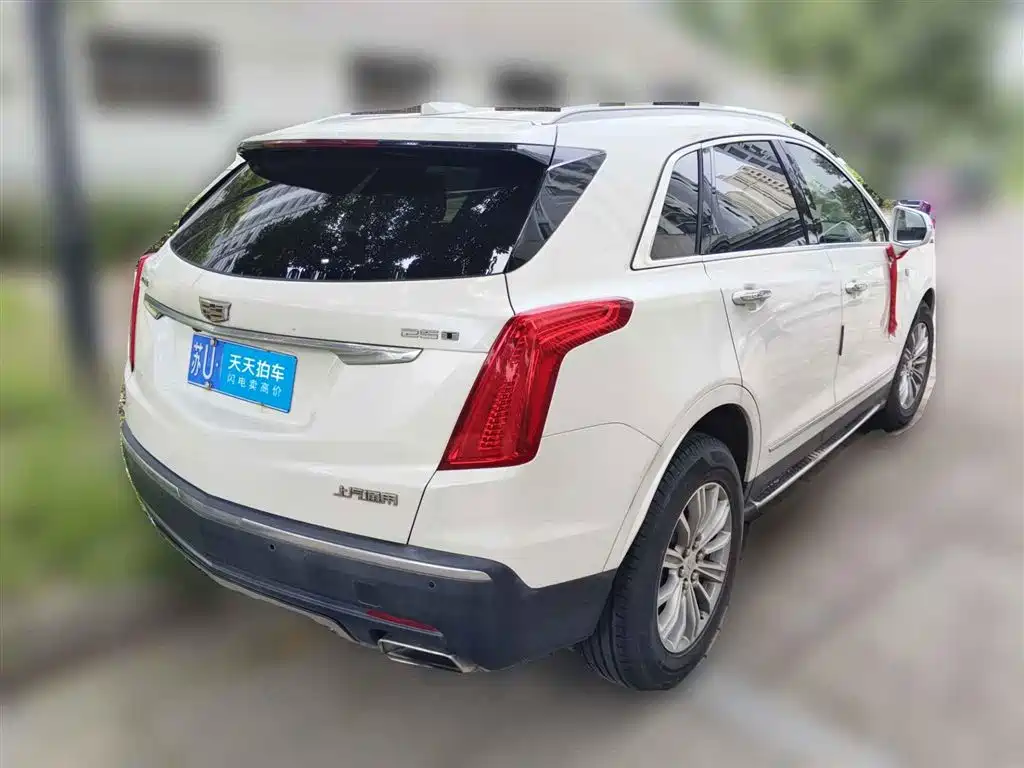 Cadillac XT5 2017 2016 25T Luxury Model