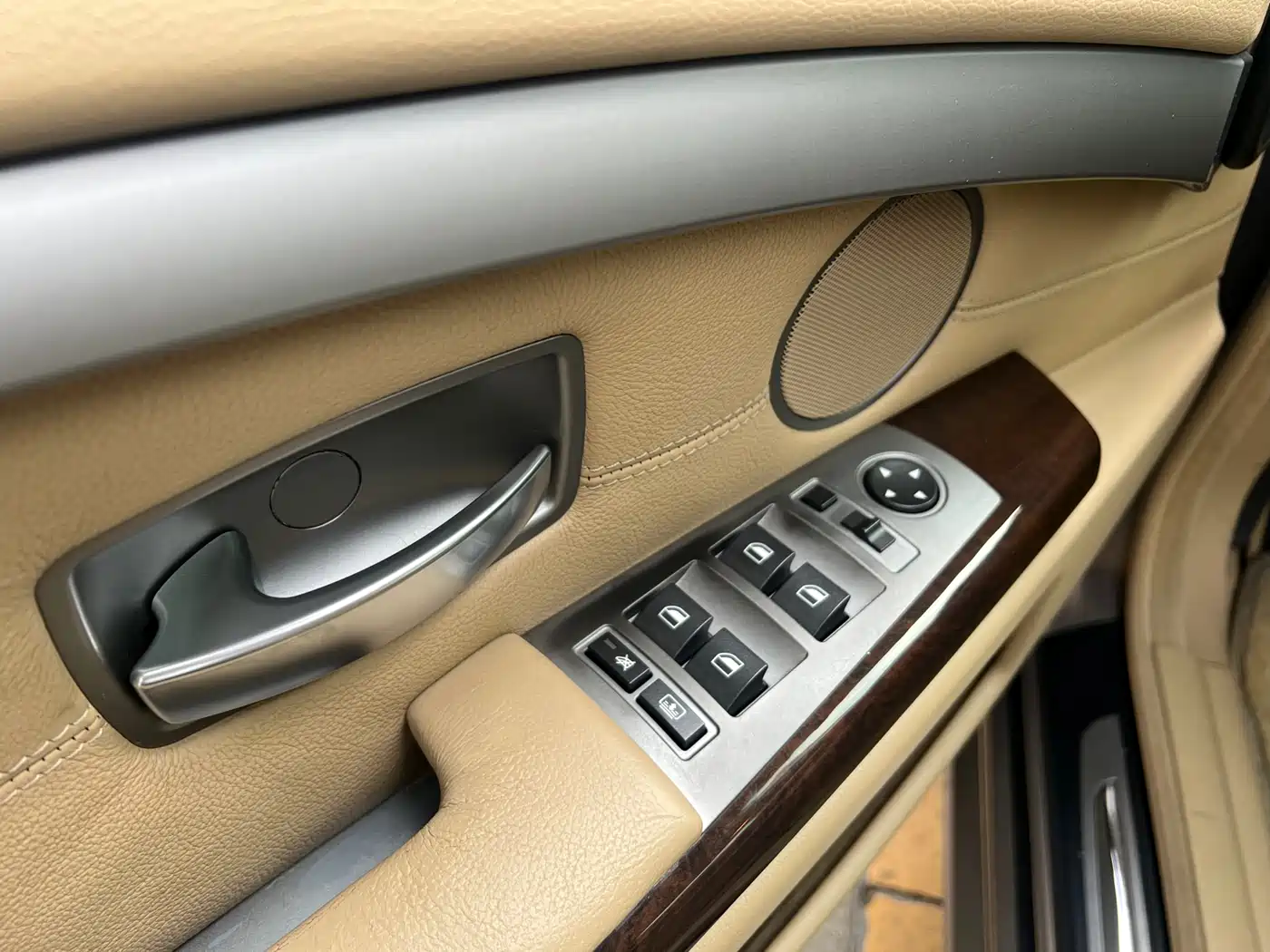 BMW 7 Series 2005 Model 730Li фото 12