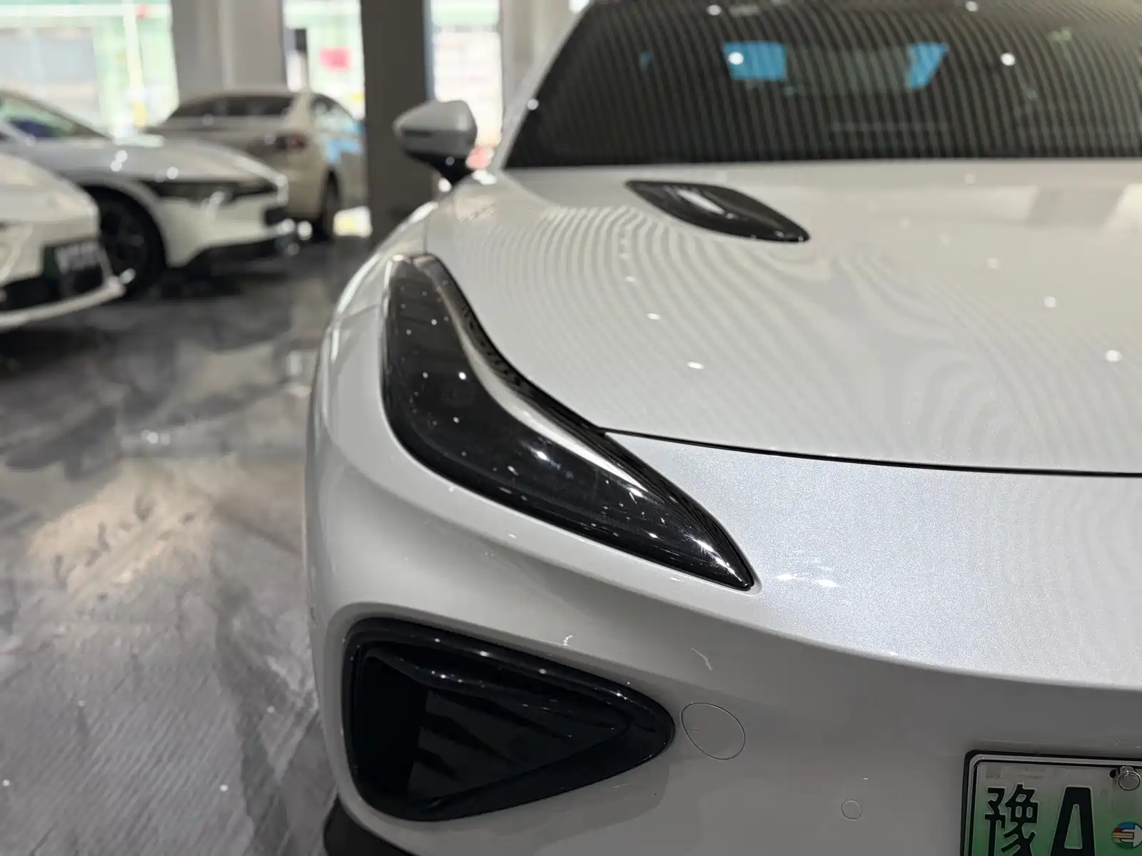 صورة 20 - Nezha Auto Nezha GT