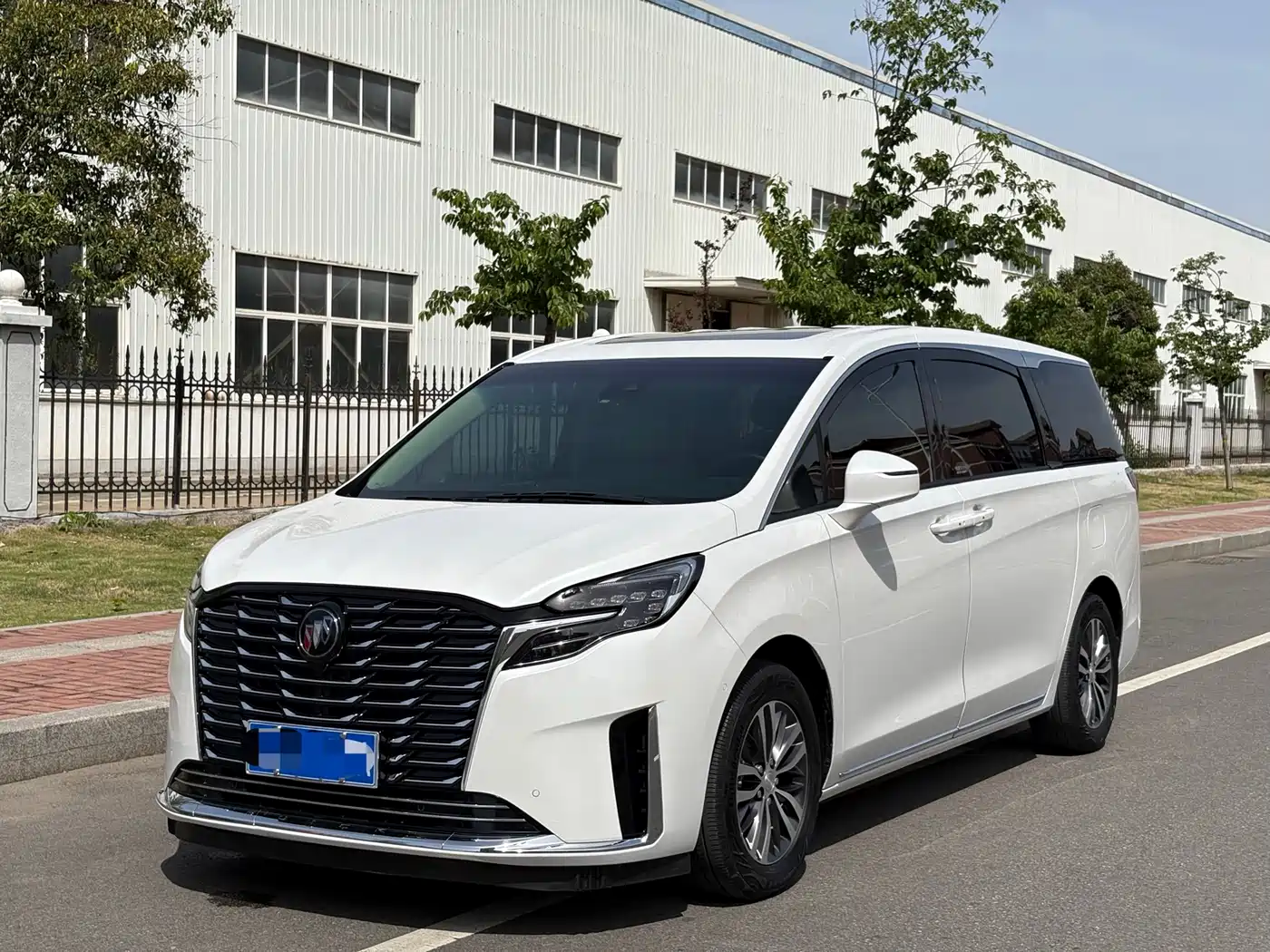Buick GL8 2023 ES Landmaster Exclusive фото 2