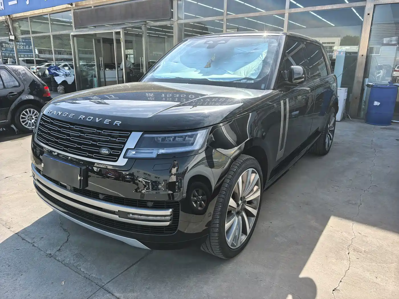 Land Rover Range Rover 2025 2025 3.0 L6 400PS Flourishing Era Extended Wheelbase