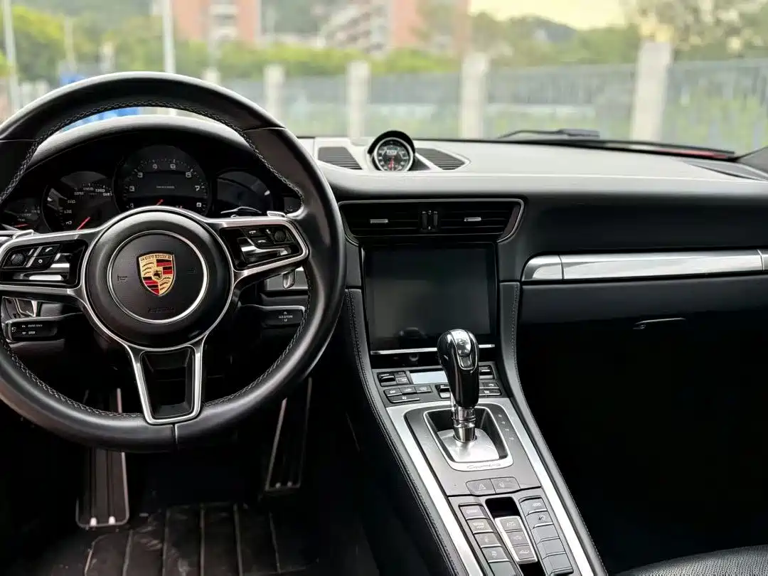 Фото 5 - Porsche 911