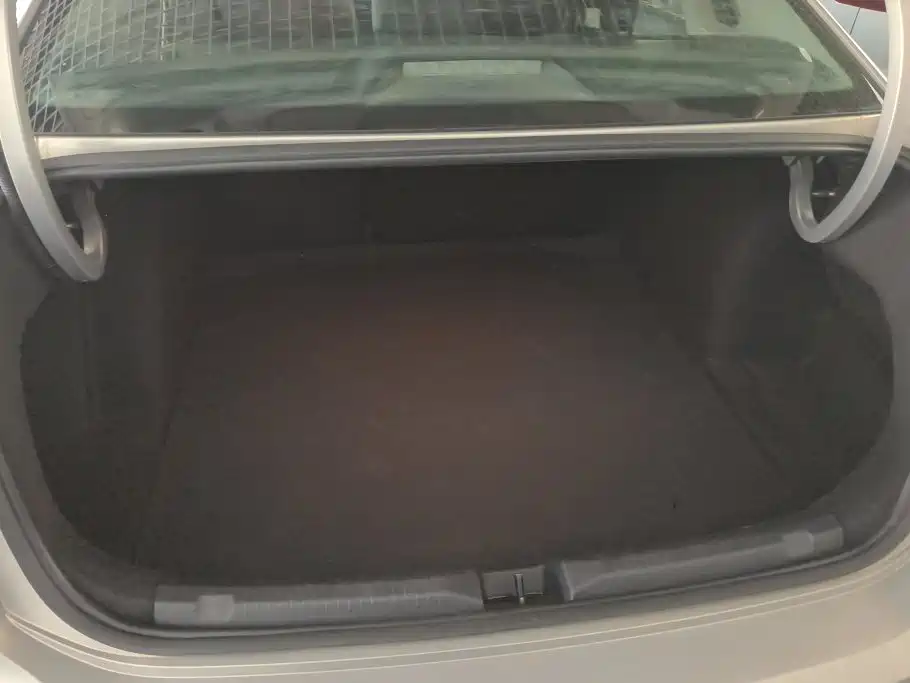 Фото 4 - Volkswagen Lavida