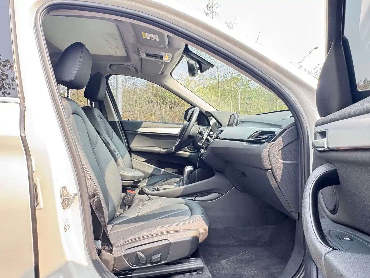 BMW X1 2018 sDrive20Li Leading Model фото 11