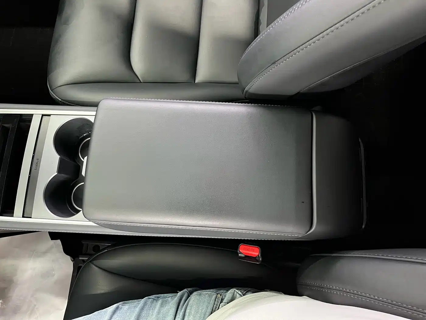 Фото 12 - Tesla Model Y