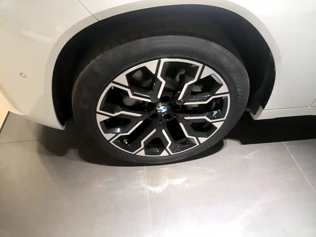 BMW X3 2026 2025 xDrive30L Leading M Sport Package