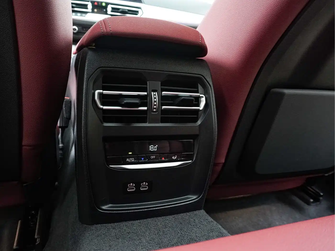 Photo 19 - BMW 3 Series