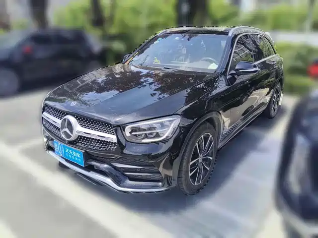 Mercedes-Benz GLC 2020 Facelift GLC 260 L 4MATIC Luxury — фото 1