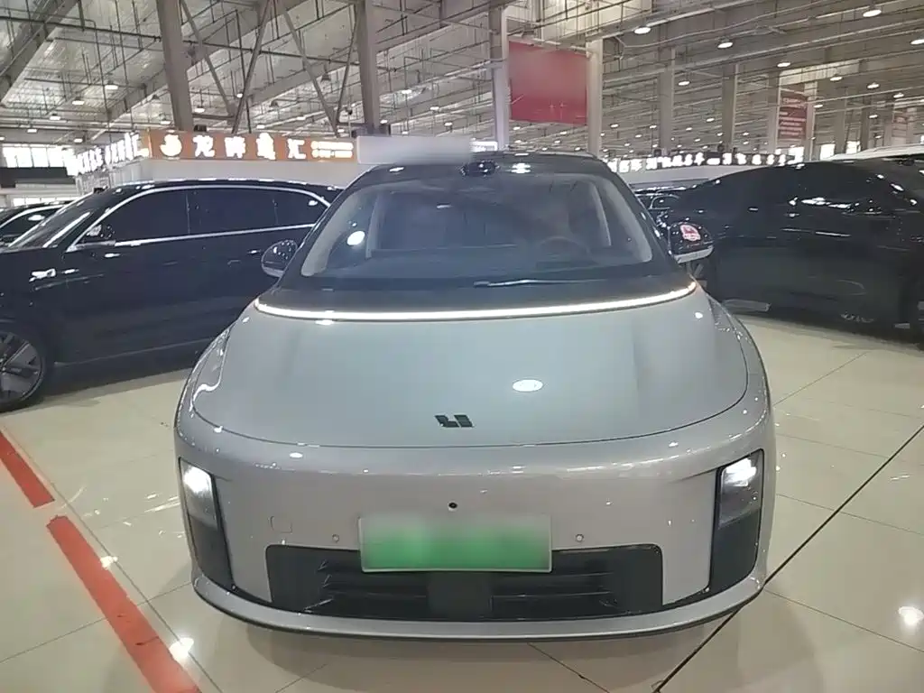 Li Auto Li i8 2025 2025 Standard Edition