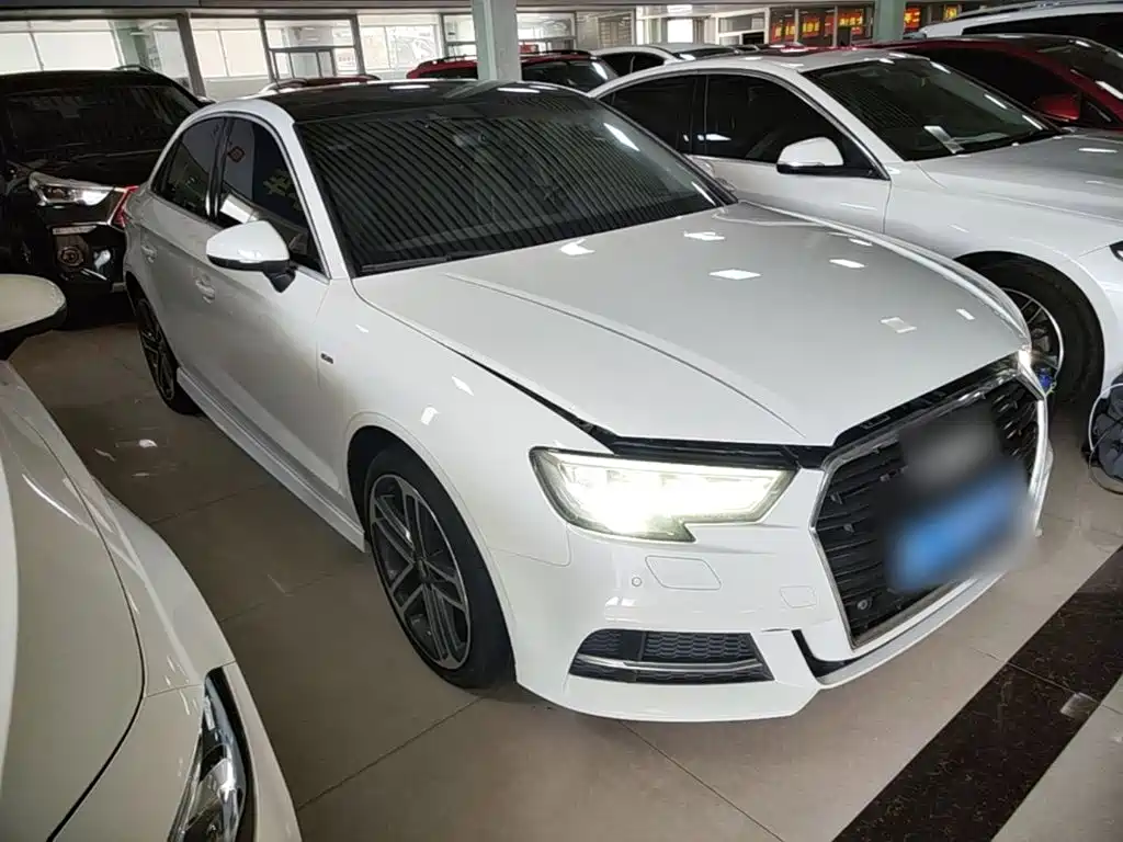 Фото 4 - Audi A3