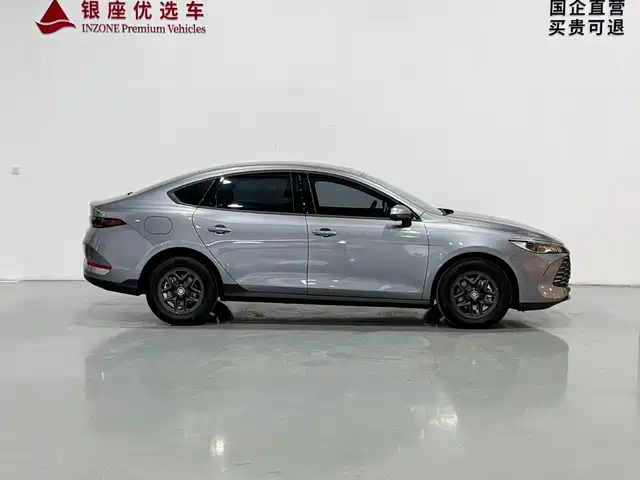 BYD Qin PLUS 2025 DM-i Smart Drive 55KM Leader — фото 4