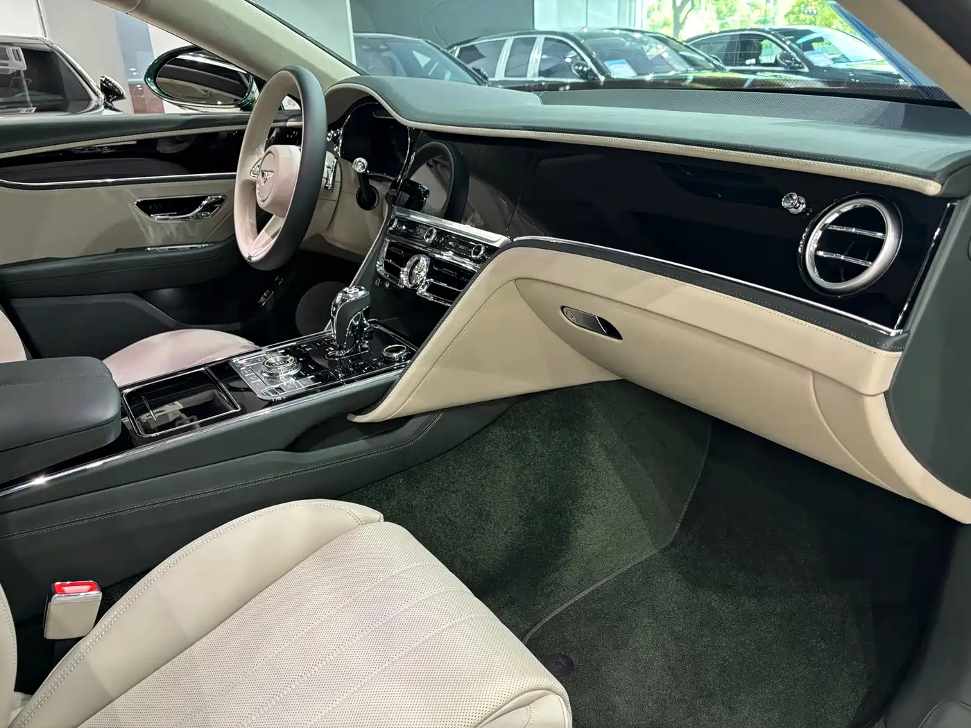 Bentley Flying Spur 2024 2024 4.0T V8 Standard Edition