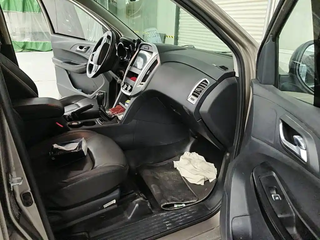 Jiangling Baodian 2020 2020 Model 2.5T Diesel 2WD Comfort Long Wheelbase JX4D25A6L