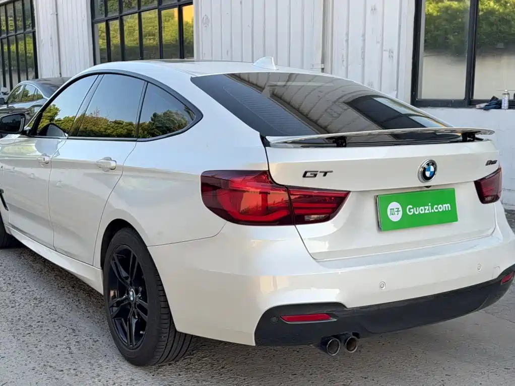 BMW 3 Series GT 2021 2020 320i M Sport Black Night Edition