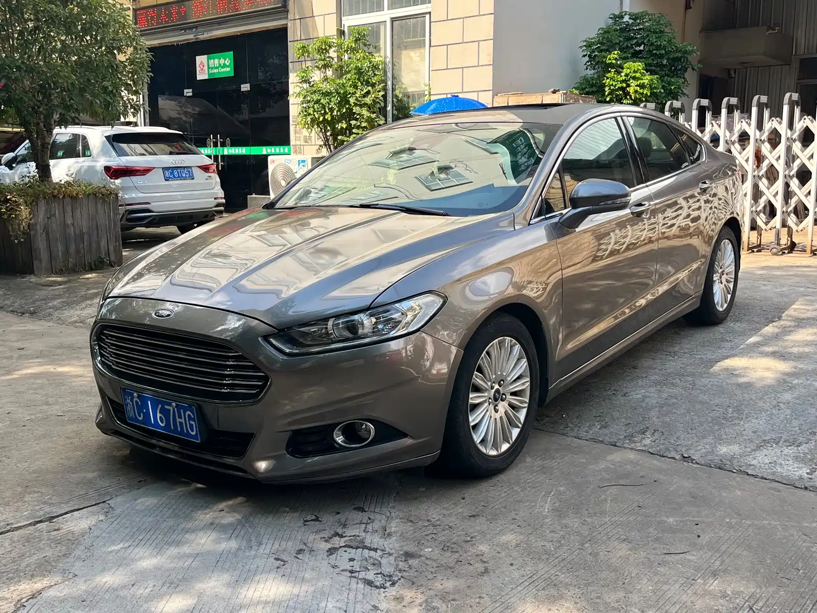 Фото 1 - Ford Mondeo