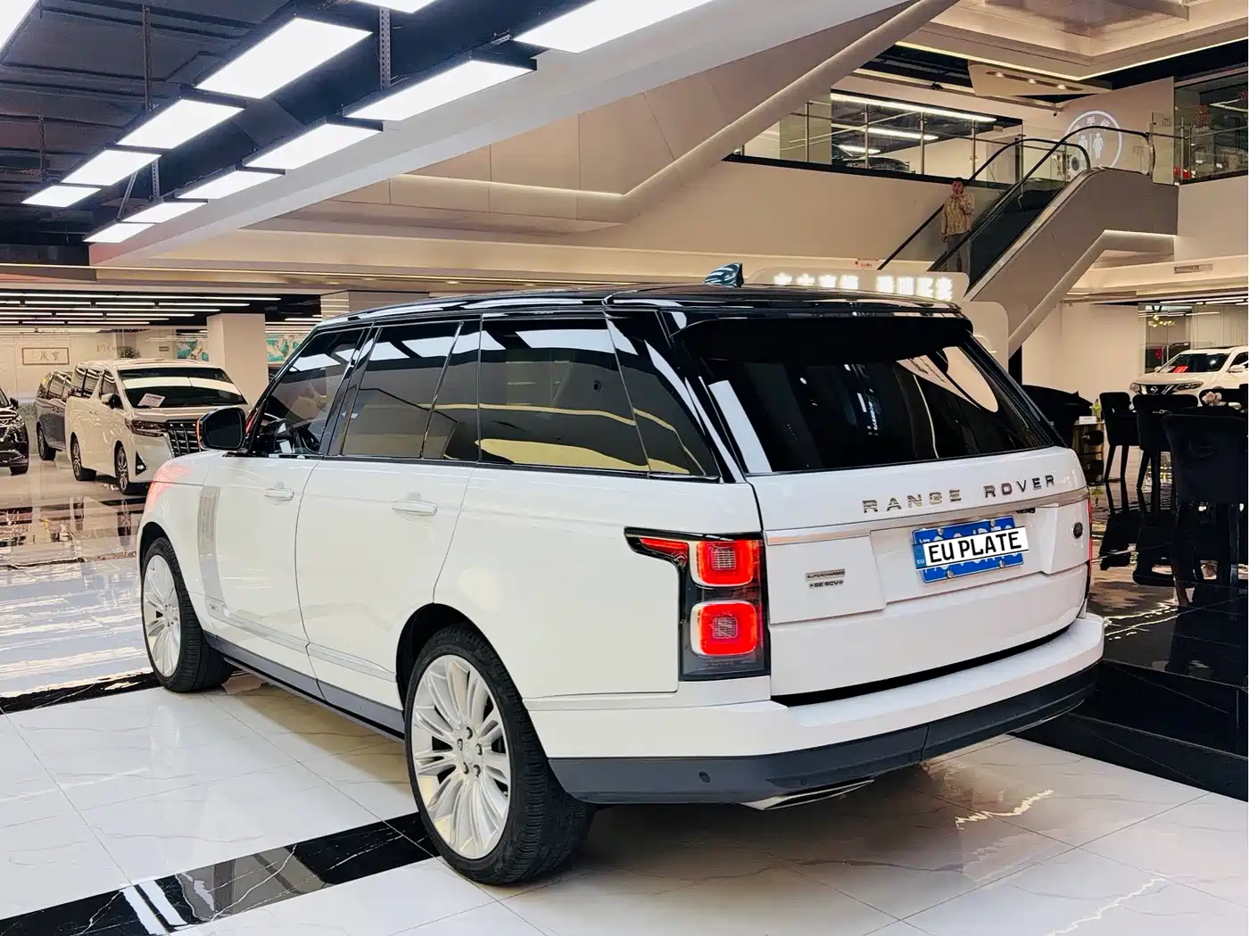 LAND ROVER RANGE ROVER