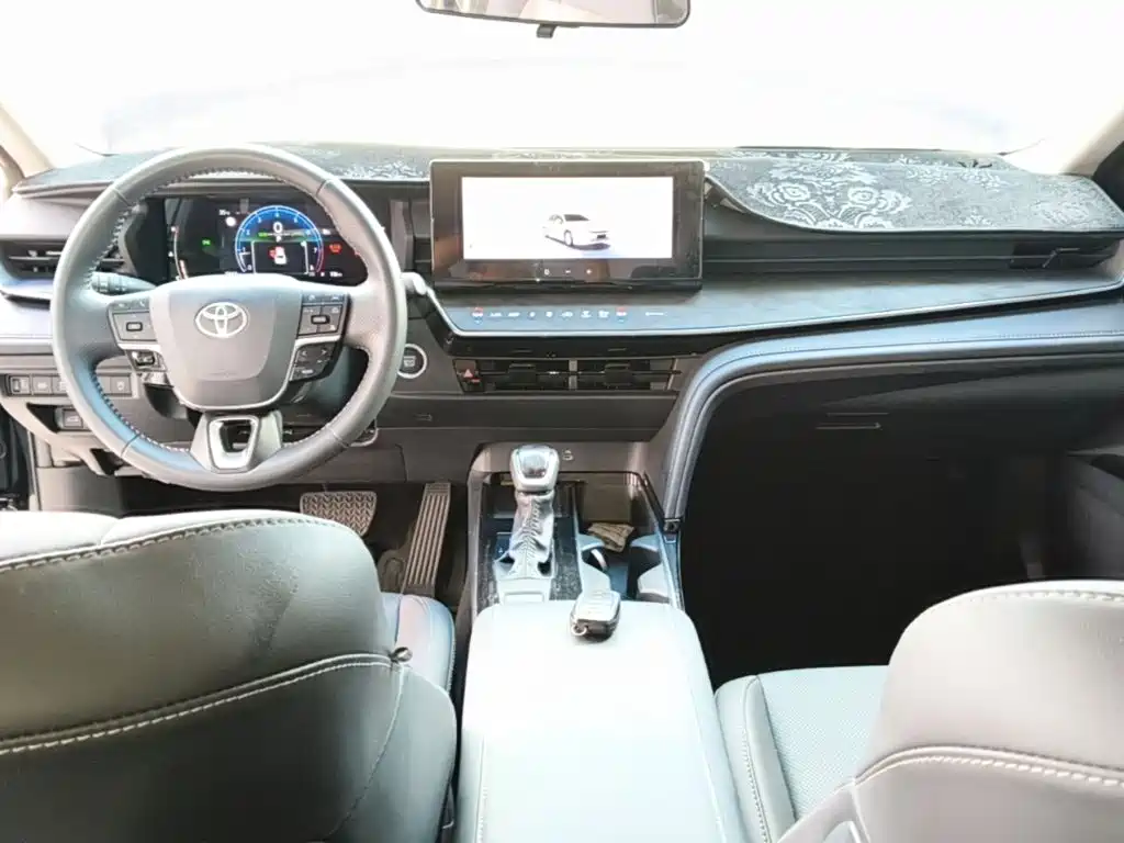 Toyota Camry 2025 2024 2.0GVP Luxury Edition