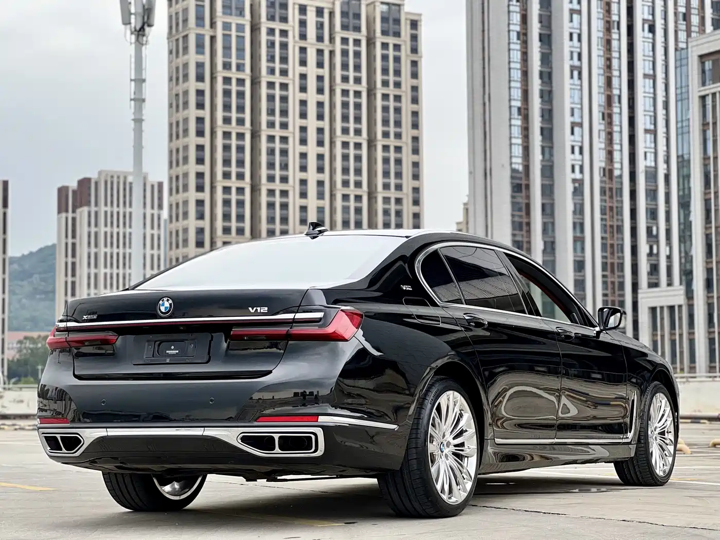 BMW 7 Series 2021 2019 M760Li xDrive V12 Luxury Package