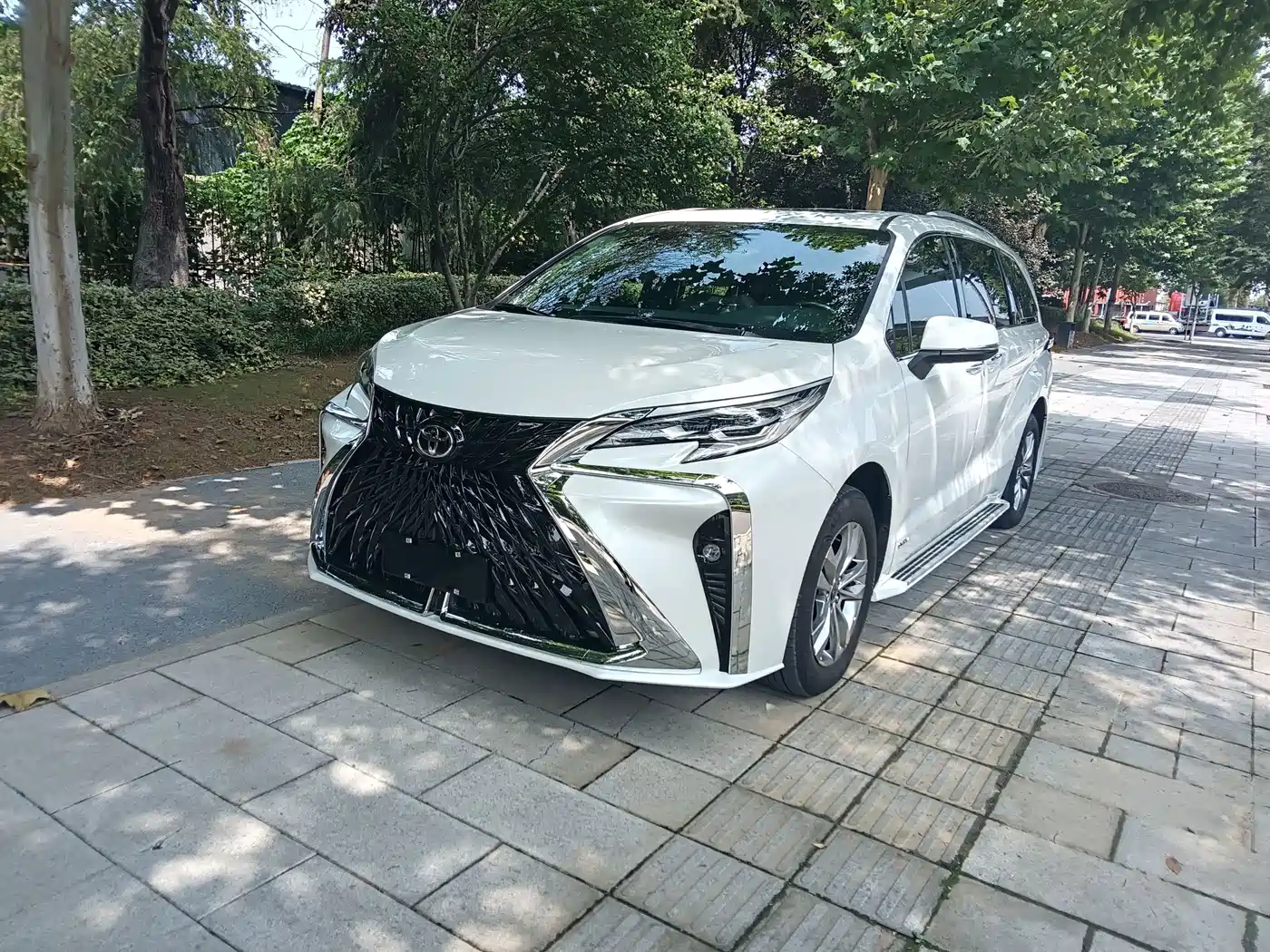 Toyota Sienna 2025 2024 2.5L Hybrid AWD Luxury Edition