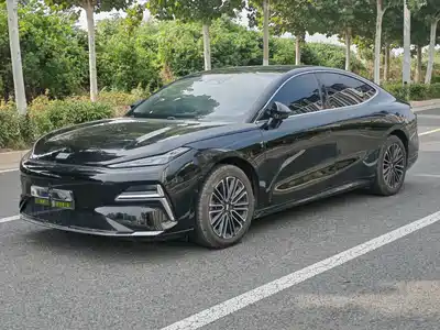 Geely Galaxy Starshine 8