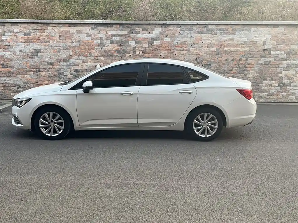 Buick Verano 2019 Sedan 15S Auto Progressive фото 24