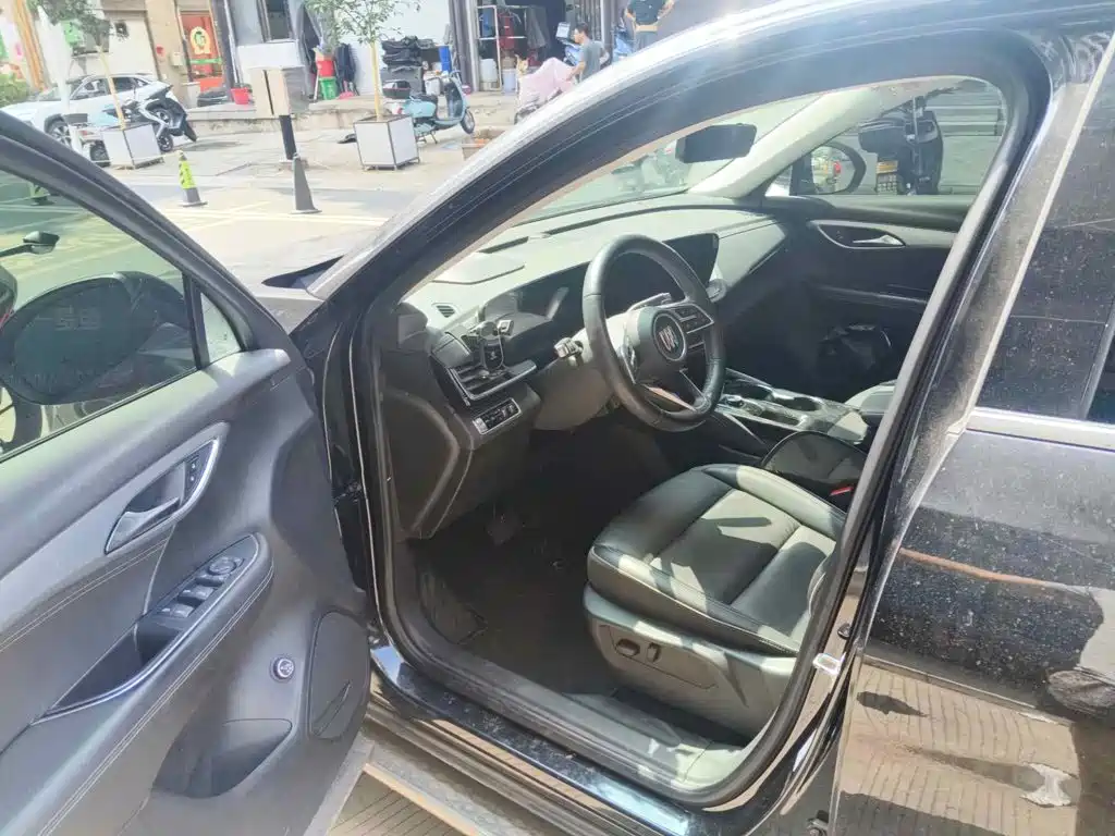 Фото 8 - Buick Envision Plus