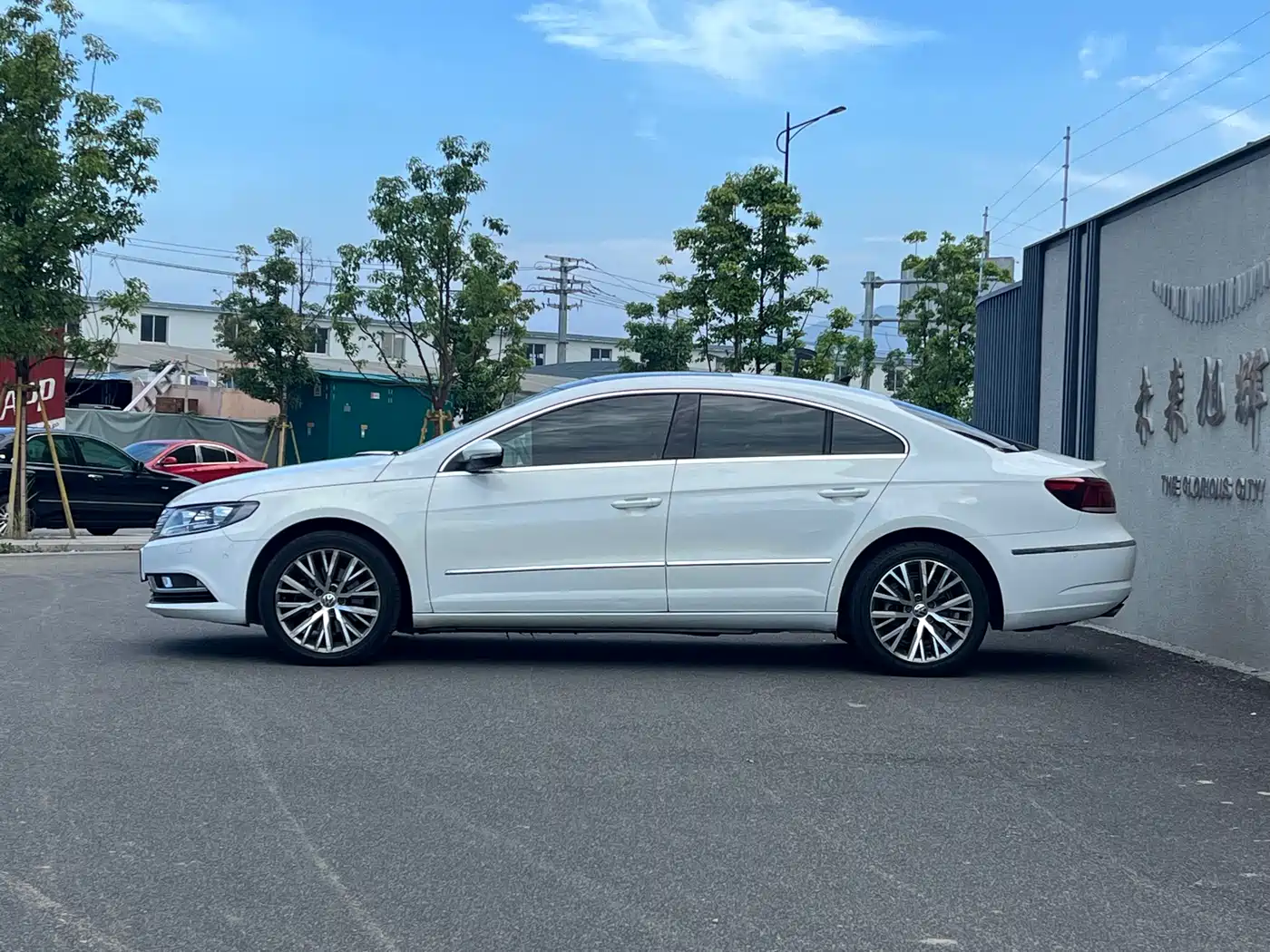 Volkswagen FAW-Volkswagen CC 2016 Model 1.8TSI Luxury фото 7