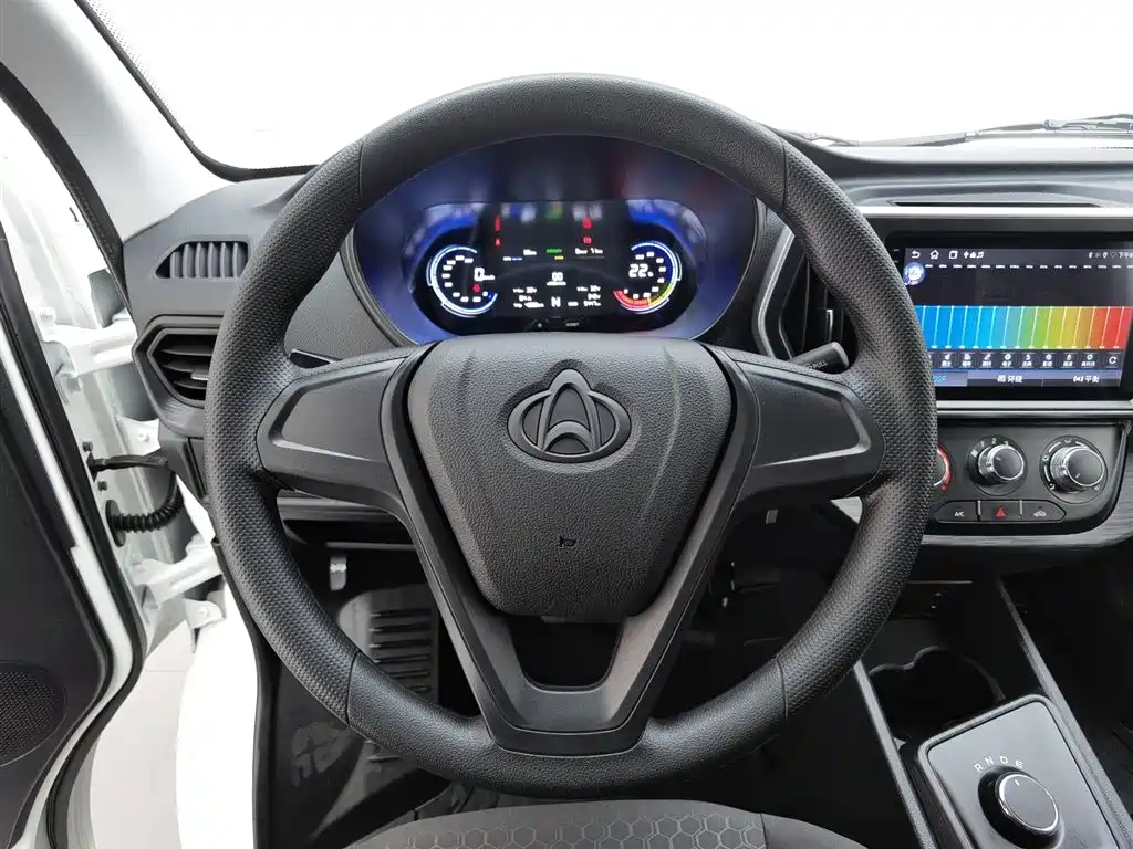 CHANGAN CHANGAN RUIXING EM60