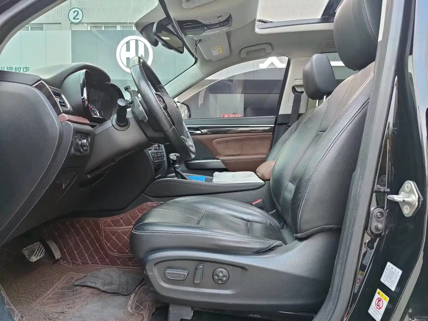 GAC Trumpchi Trumpchi GS8 2017 320T 2WD Luxury Smart Connect (7-seater) фото 6