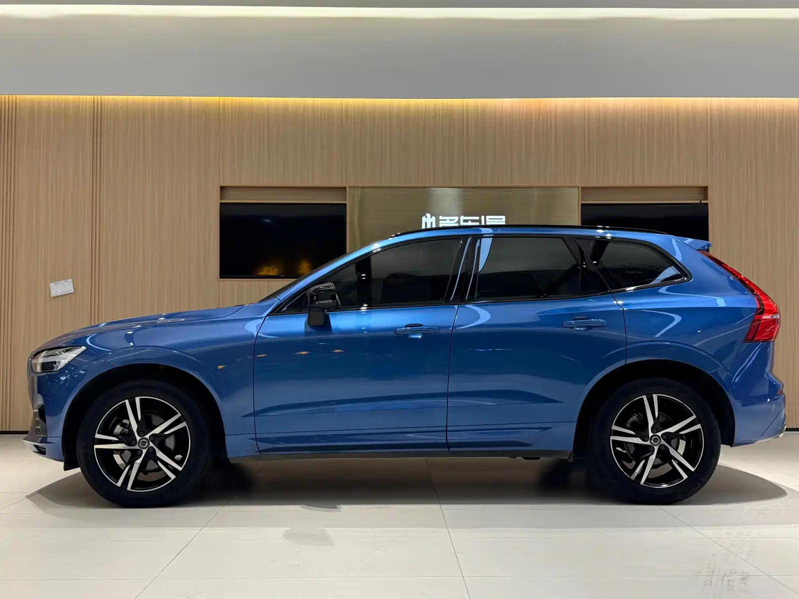 Фото 3 - Volvo XC60