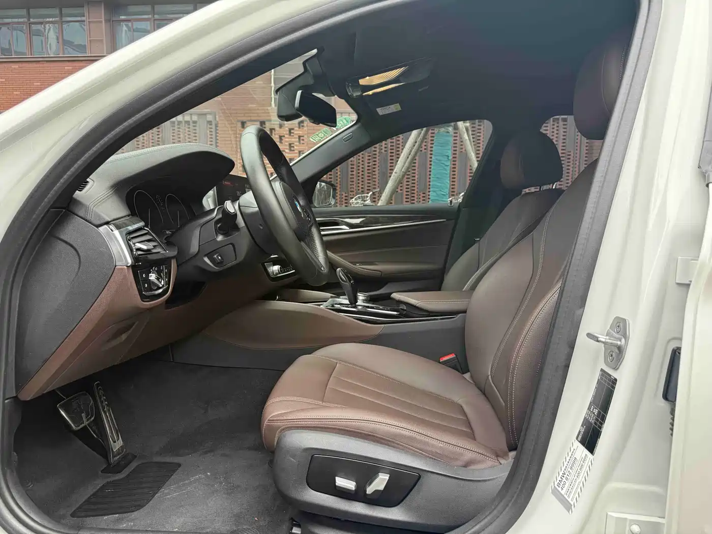 BMW 5 Series 2019 525Li M Sport Package фото 6