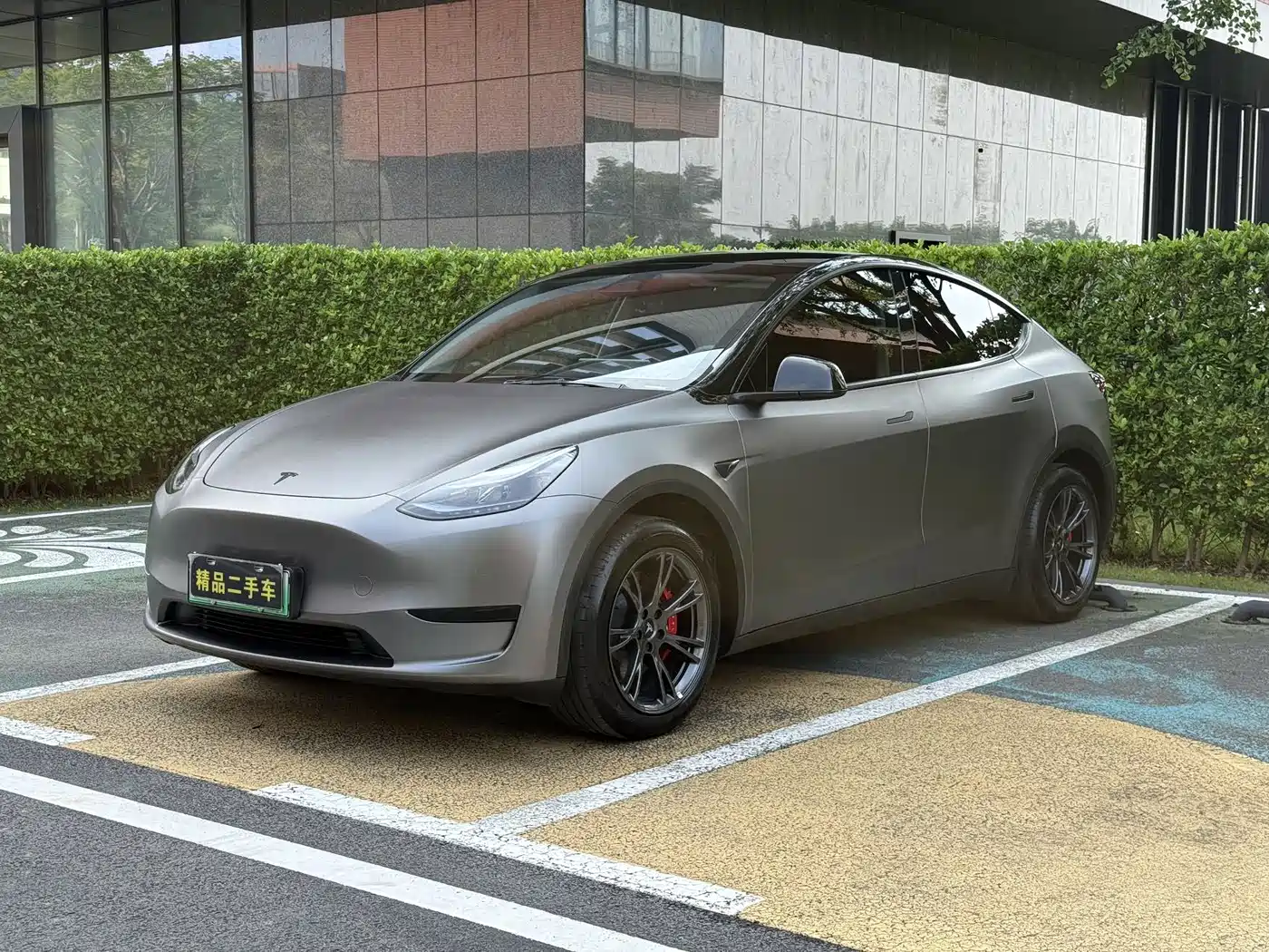 Фото 1 - Tesla Model Y