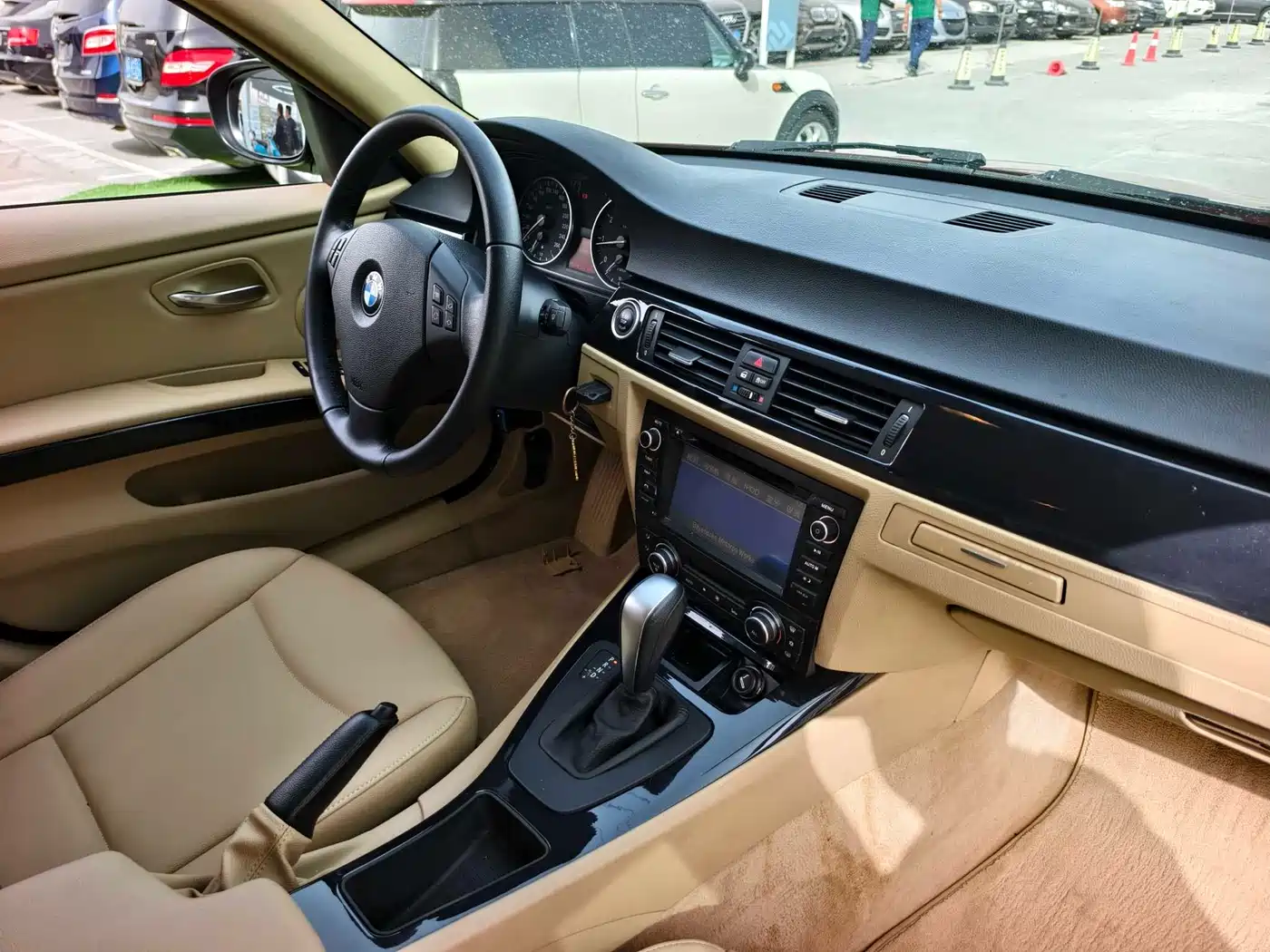 BMW 3 Series (Import) 2012 318i Leading фото 18