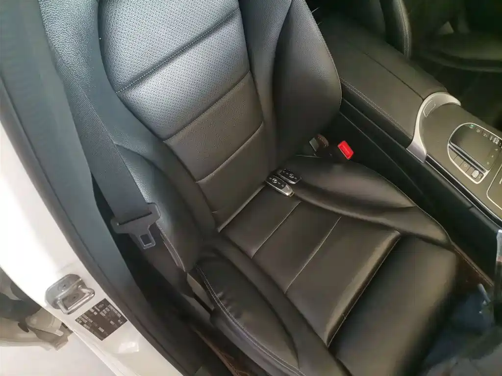 Mercedes-Benz C-Class 2021 C 260 L Sport Starry Exclusive Edition фото 16