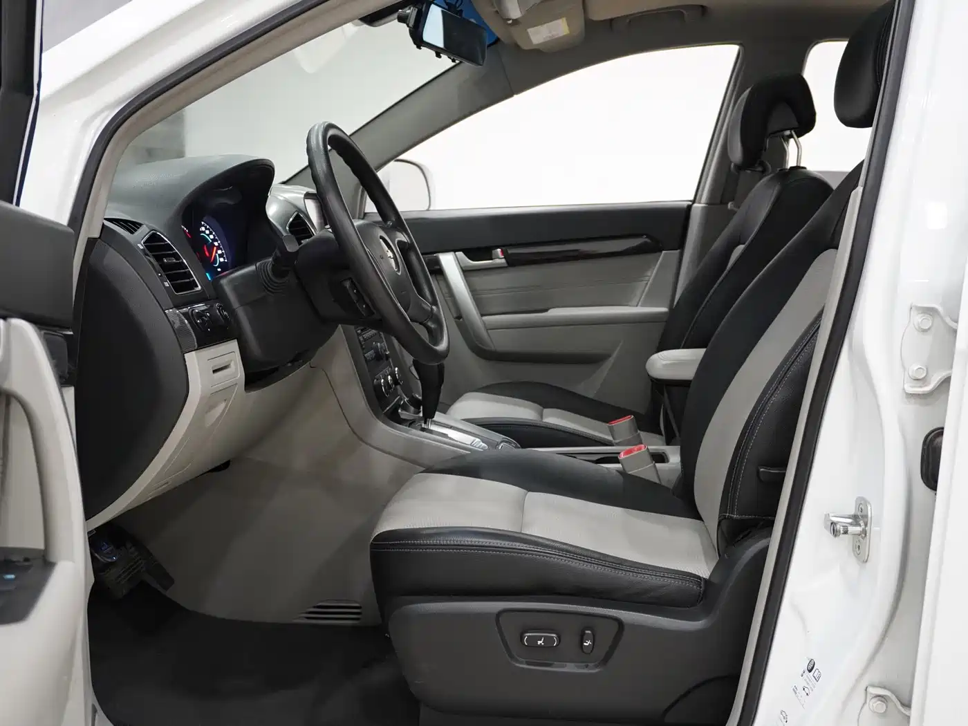 Chevrolet Captiva 2014 2014 2.4L 4WD Luxury 5-seater