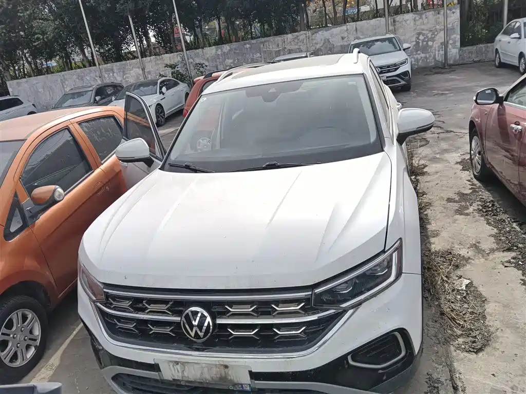 Volkswagen Tayron 2023 300TSI 2WD Luxury Plus Advanced Edition фото 19