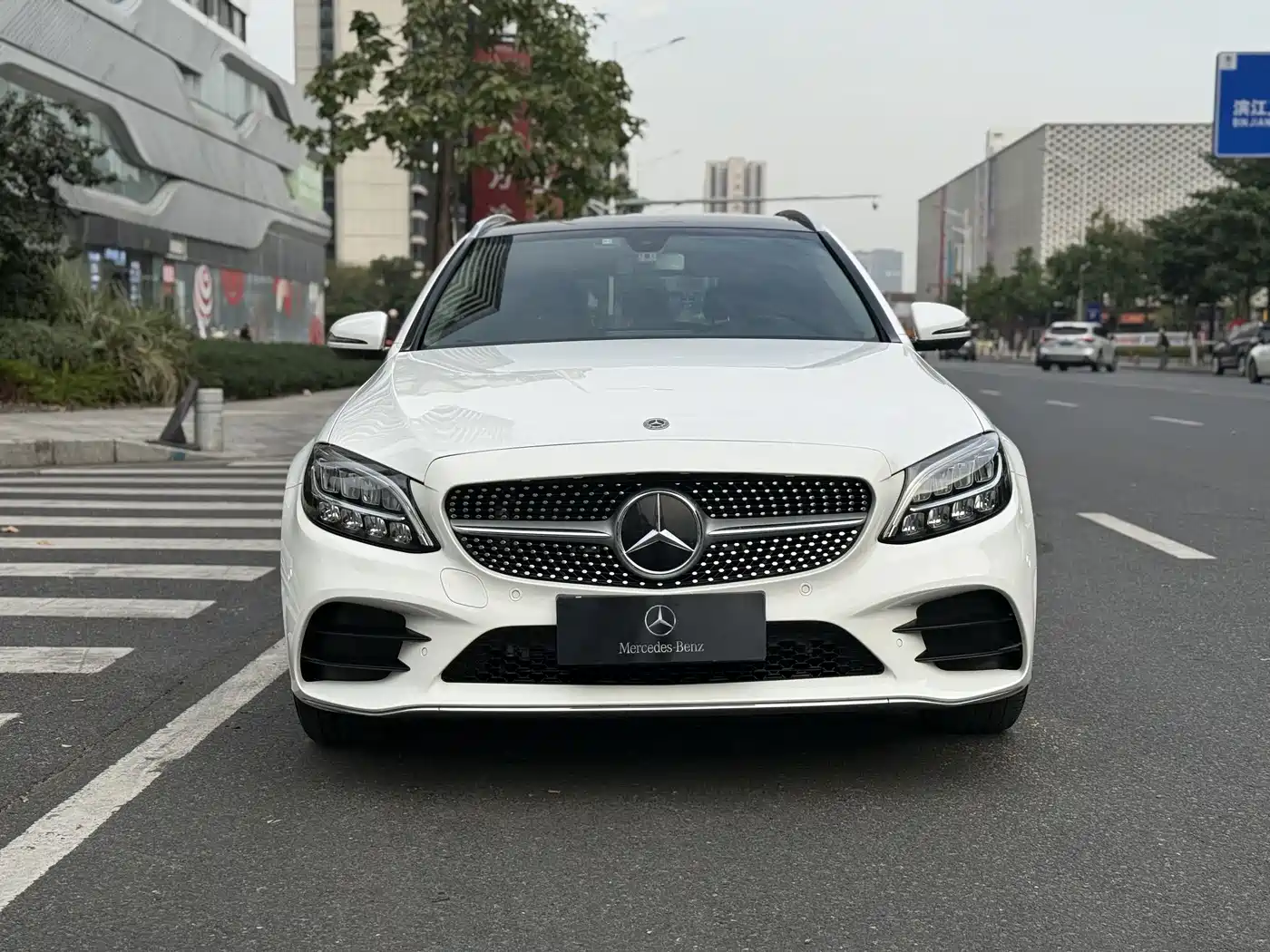Mercedes-Benz C-Class (Import) 2020 Model C 260 Estate фото 2