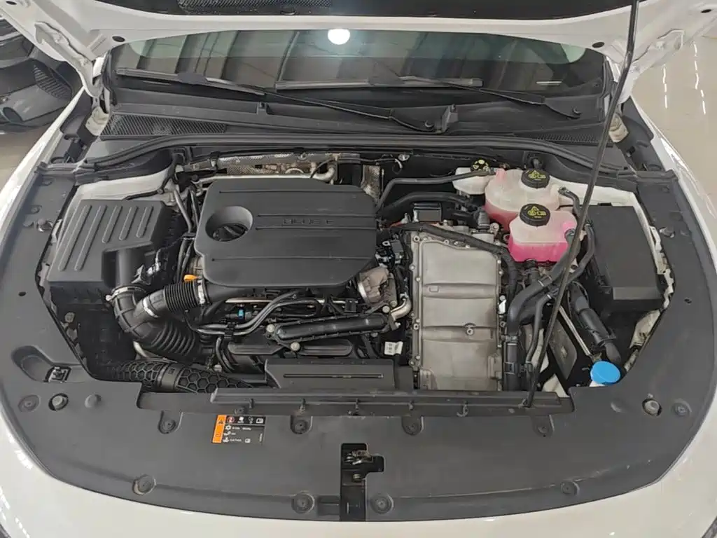 Roewe D7 2024 2023 DMH 125km Beyond Edition