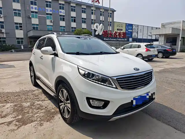 Kia Sportage 2016 2.0L Automatic 2WD DLX — фото 3