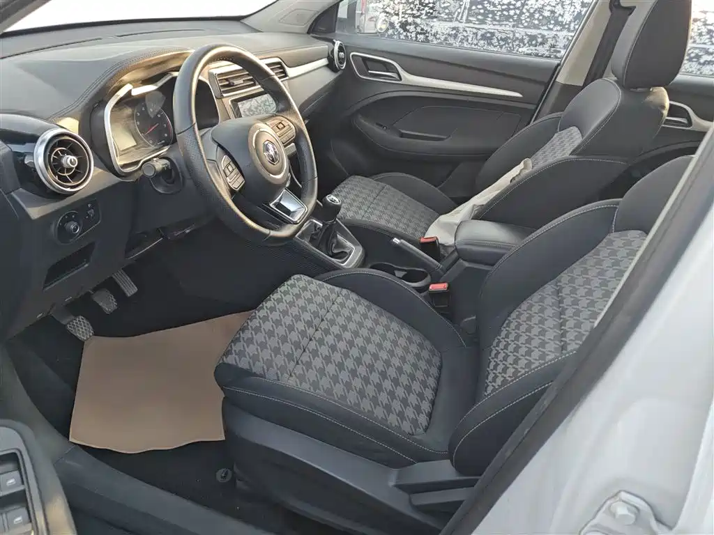 MG ZS 2021 2020 Global Million Bestseller 1.5L Manual with 65-inch Panoramic Sunroof
