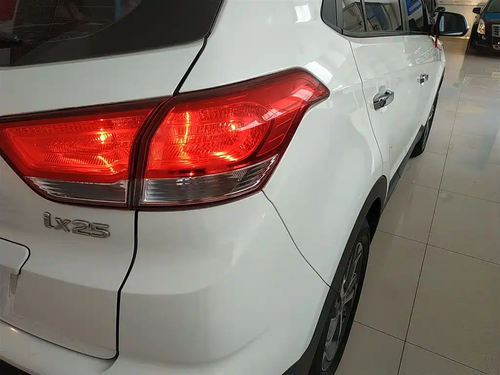 Hyundai Beijing Hyundai ix25 2017 1.6L Automatic Smart Edition фото 8