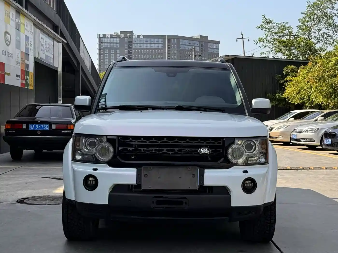 Land Rover Discovery 2010 3.0TDV6 HSE Diesel фото 2